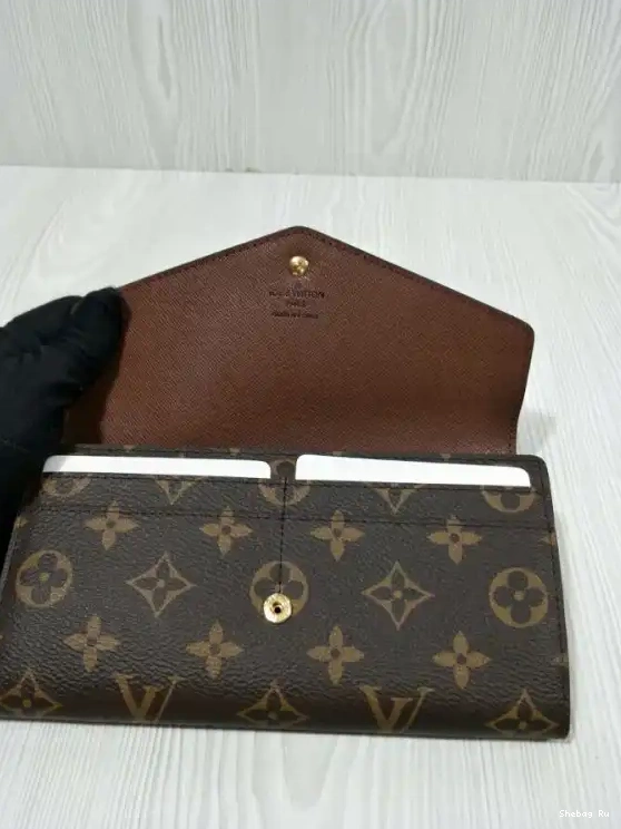 WALLET LOUIS VUITTON SARAH 0517